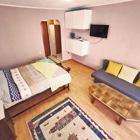 Cozy Studio Athenee Apartment Bucharest Exterior photo